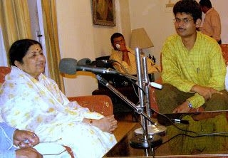Vividh Bharti famous RJ Yunus Khan with Lata mangeshkar